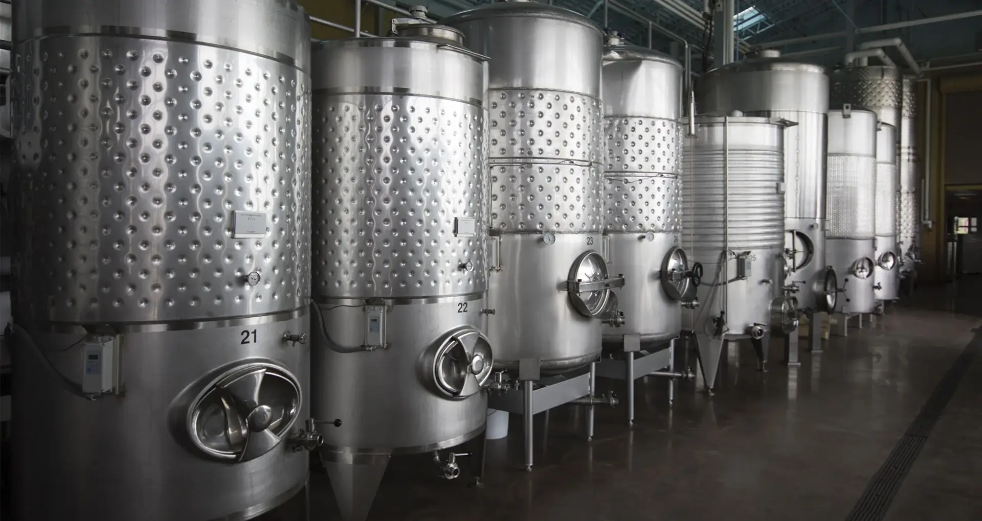 Vino-Tanques-de-fermentación